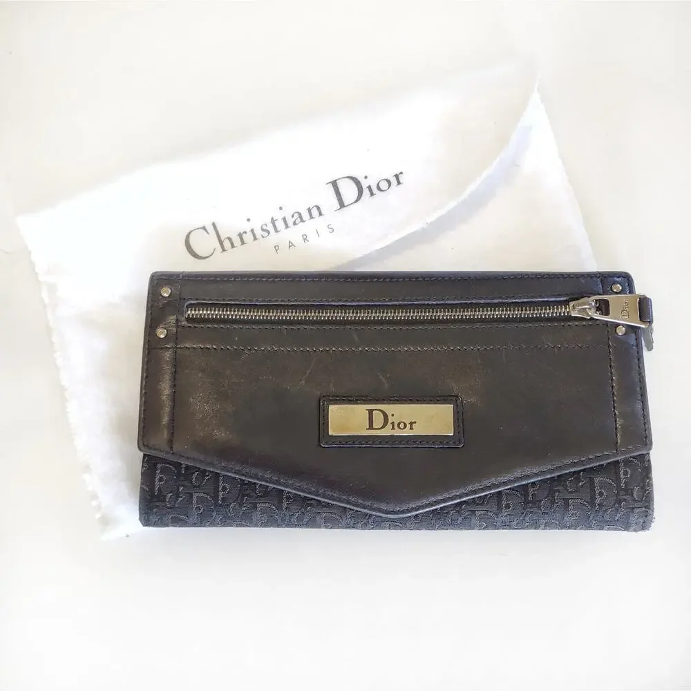 Dior brand size